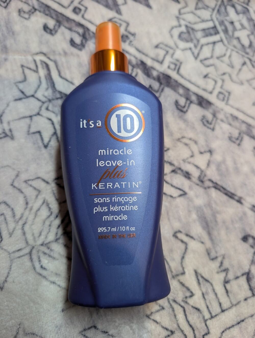 It's a 10 miracle leave-in conditioner plus keratin 10 oz. New condition.